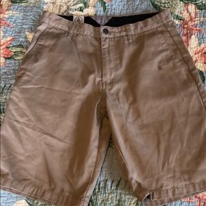 VOLCOM shorts